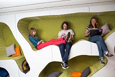 جامعة الكيمياء والتكنولوجيا، براغ - صورة 2